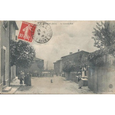 Chonas-l'Amballan - La Grande Rue